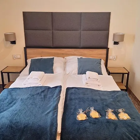 Skalnica- Apartamenty Z Widokiem Na Gory, Sauna I Kominek, Przy Szlakach Apartment